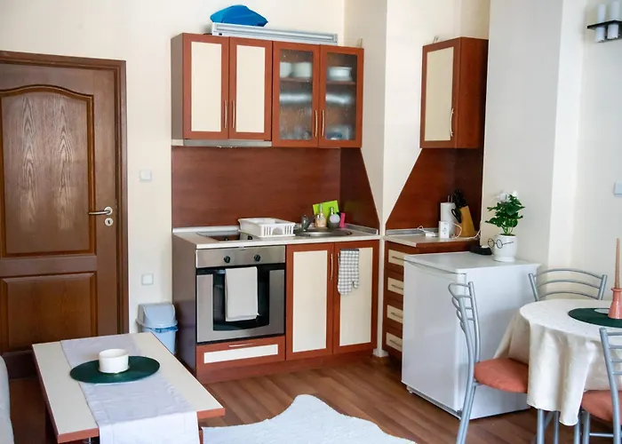 Sunny In بامبوروفو